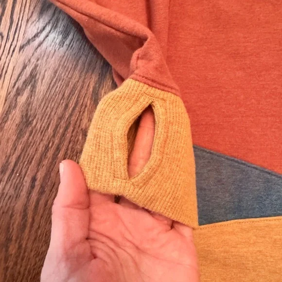 LL Bean Women's L.L.Bean Cozy Mixed-Knit Pullover, Colorblock, like new - Picture 5 of 8